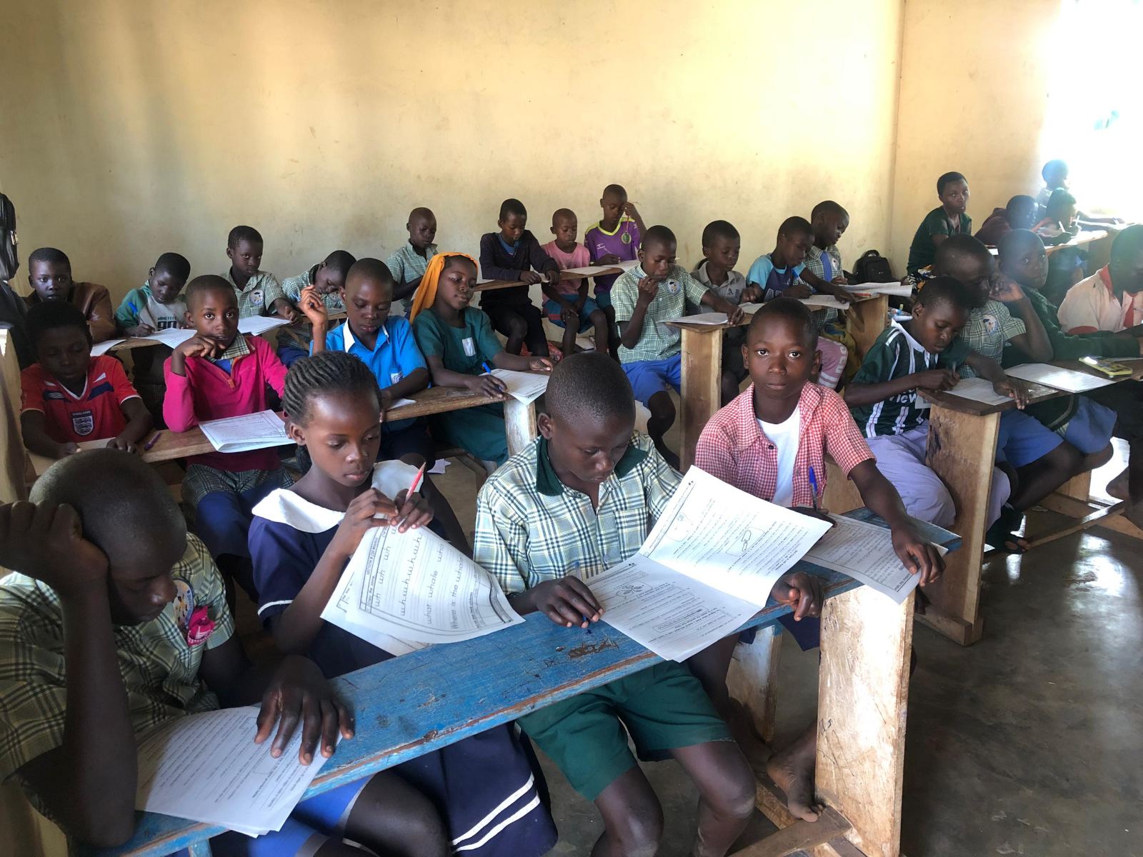 Children learning in a Nofam-supported classroom